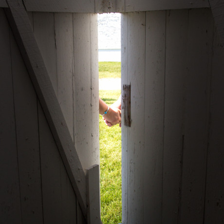 wedding photography first look