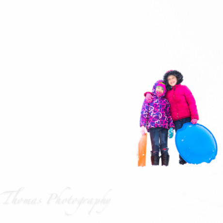 photo kids sledding