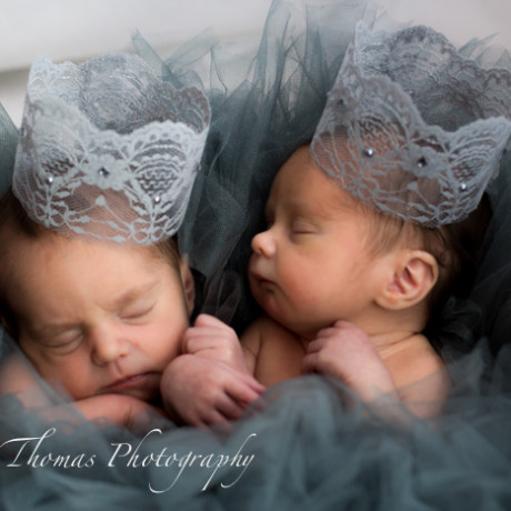 photo newborn baby twins tutu