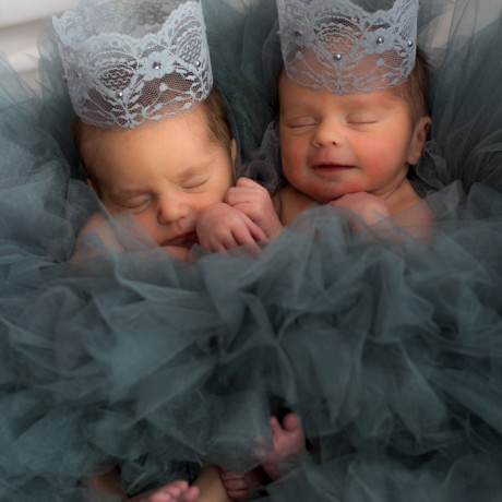 photo newborn baby twins